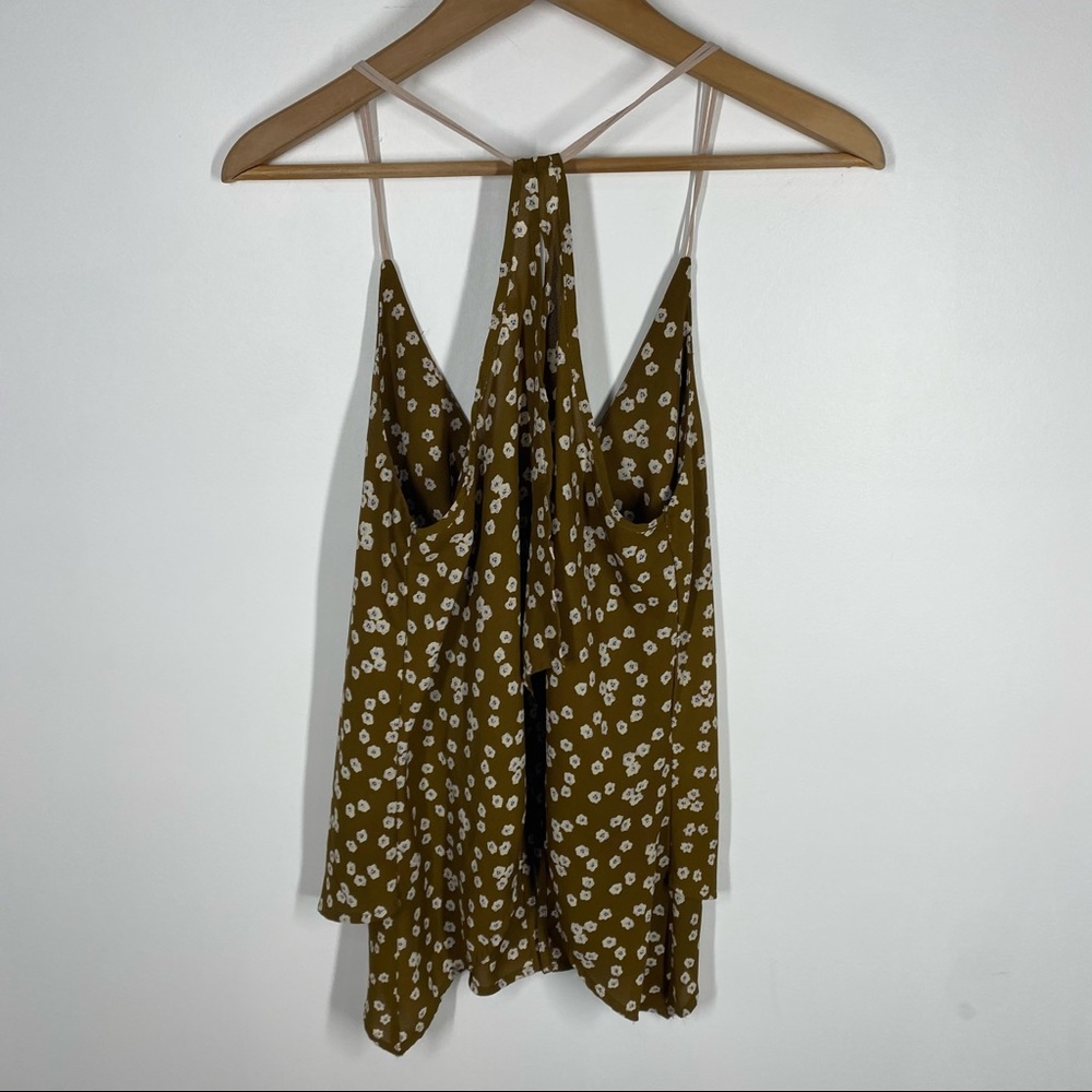 Gimmicks by BKE Floral Open Back Tank Top Medium - Picture 7 of 8